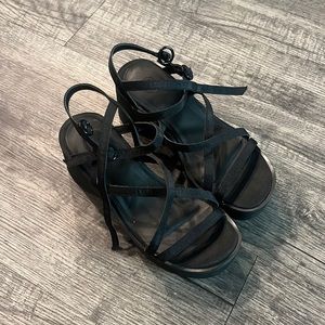 Black platform sandals! Worn once. Womens size 5 (fits 6)